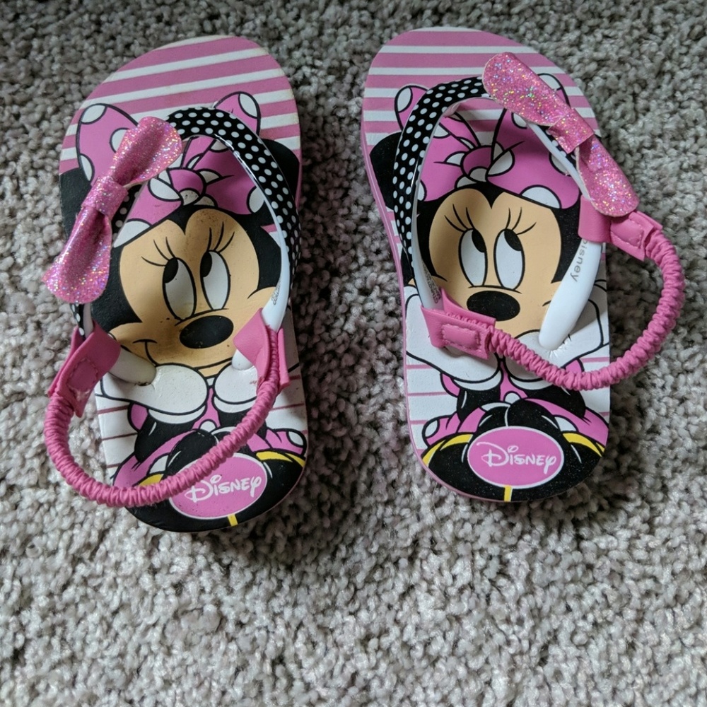 Toddler Disney Minnie Mouse thong sandals